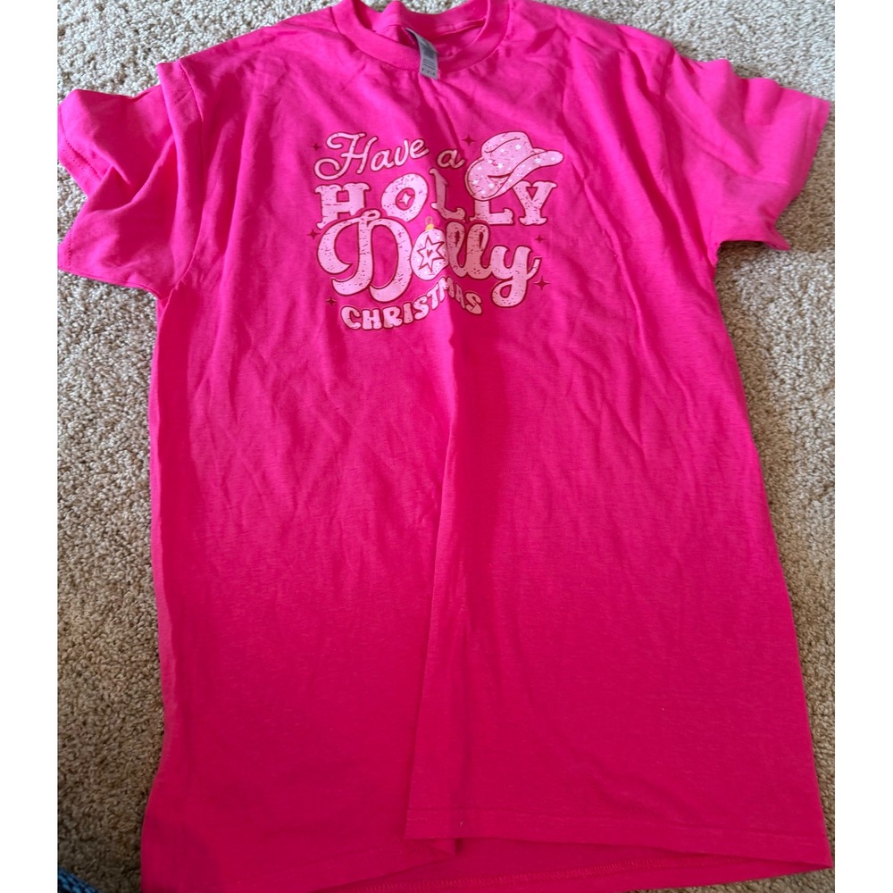 Gildan Have a Holly Dolly Christmas Pink Graphic T-Shirt Medium Cowboy Hat Tee
